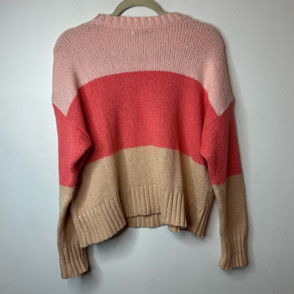 American Eagle AE Women’s Pink Beige Striped Sweater Size Medium M - Picture 2 of 9